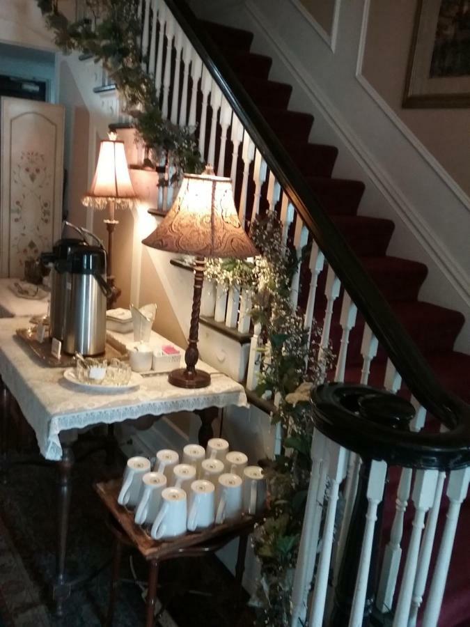 Hanover House Bed And Breakfast Καταρράκτες του Νιαγάρα Εξωτερικό φωτογραφία